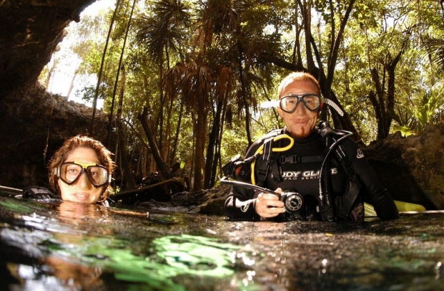  Beginnen Sie ein Abenteuer in einer Cenote 